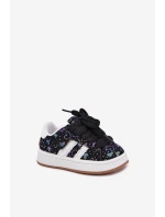 Dětské sportovní tenisky se srdíčky černé model 21700518 - Boto Dětské sportovní tenisky se srdíčky černé model 21700518 - Boto