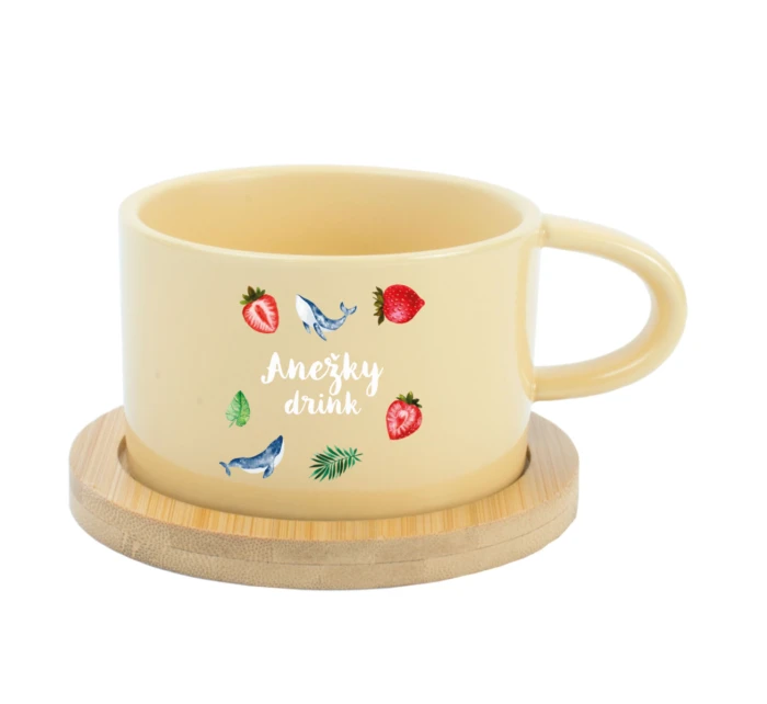 Personalizovaný keramický hrníček Makronka s letním mixem 