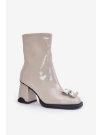 Lakované Dámské Boty Na Podpatku S Dekorací MR880-019 Světle Šedé D&A