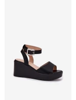 Dámské Sandály Na Klínu Černé model 21696121 - Boto Dámské Sandály Na Klínu Černé model 21696121 - Boto