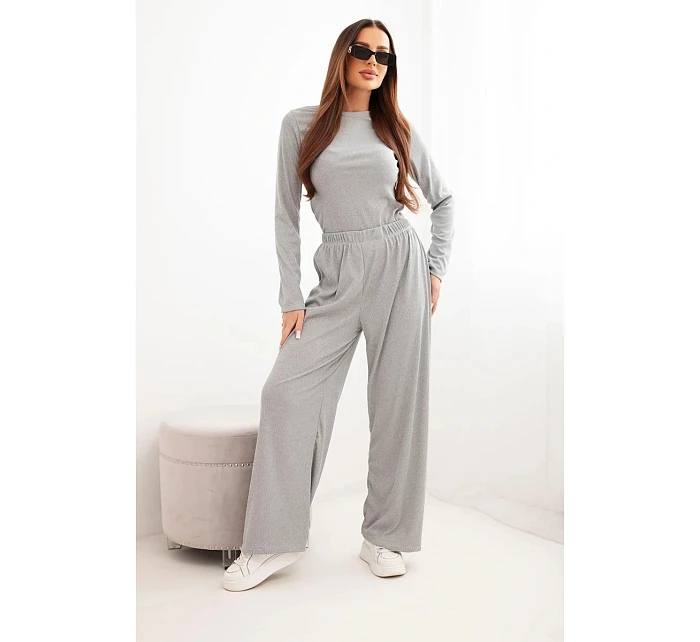 Dámská viskózová souprava s halenkou a širokými kalhotami šedá