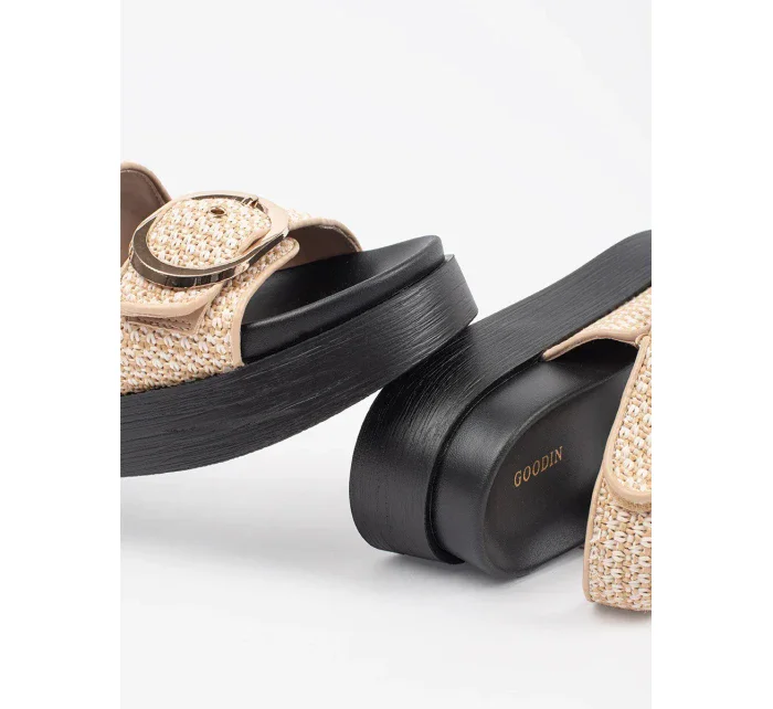 Krásné dámské  sandály hnědé platforma