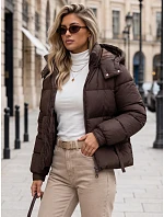 Kurtka damska zimowa pikowana z kapturem brązowa model 22361773 - FashionStreet Kurtka damska zimowa pikowana z kapturem brązowa model 22361773 - FashionStreet