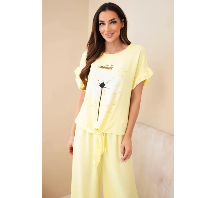 Dámský viskózový komplet s halenkou s potiskem a kalhotami žlutý