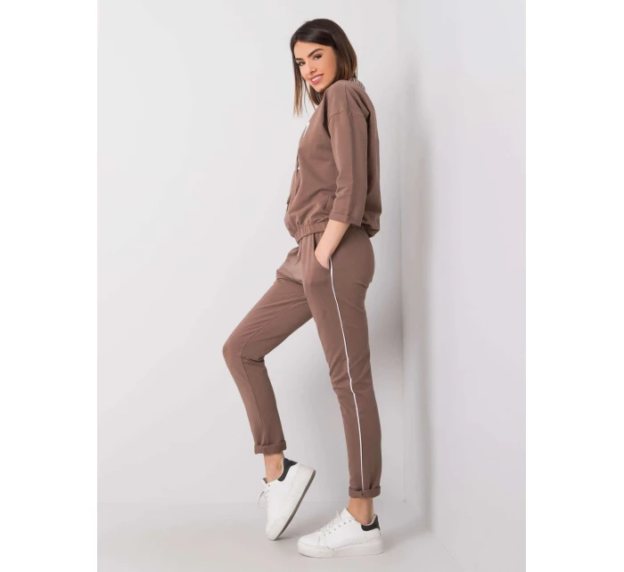 Souprava RV KMPL 6421.06 hnědá Souprava RV KMPL 6421.06 hnědá