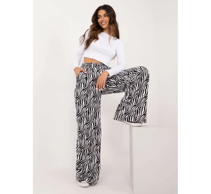 Sada EM KMPL model 20541053 bílá černá - FPrice Sada EM KMPL model 20541053 bílá černá - FPrice