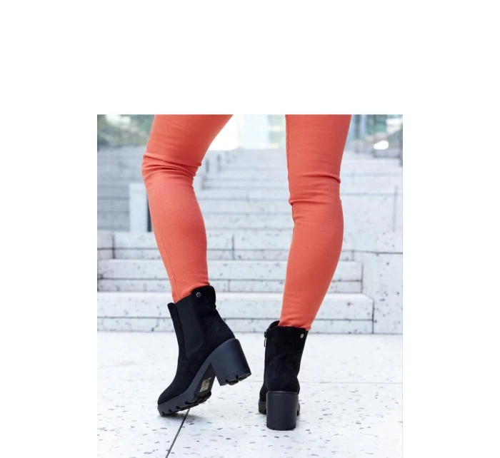 Boty na podpatku model 206546 Solea Boty na podpatku model 206546 Solea