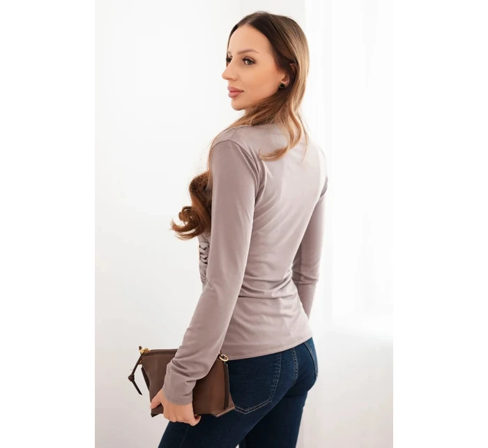 Dámská blůza z viskózy s nařasením a ozdobnou sponou fango