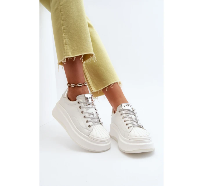 Dámské kožené tenisky na platformě model 21650215 Bílé - Goe