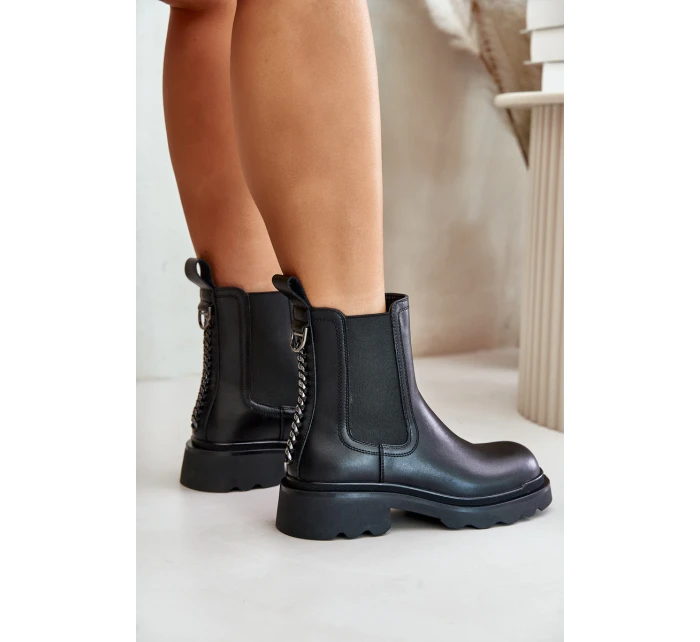 Kožené Botky Chelsea S Dekorativním Řetězem Zateplené D&A JC42-86 Černé Kožené Botky Chelsea S Dekorativním Řetězem Zateplené D&A JC42-86 Černé