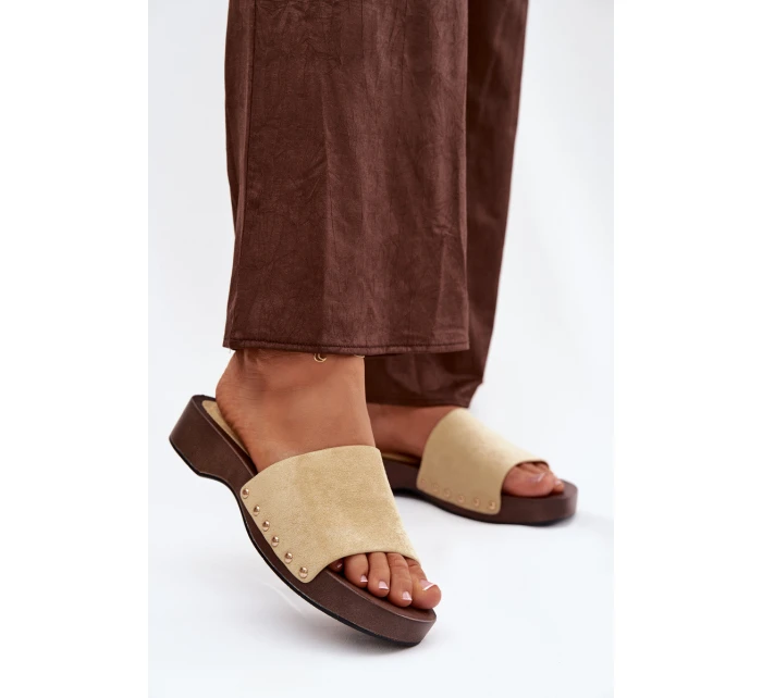 Dámské žabky se zlatými sponami Žluté model 21918754 - Boto Dámské žabky se zlatými sponami Žluté model 21918754 - Boto