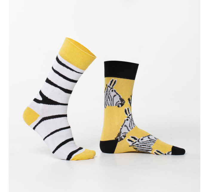 Bílé pánské ponožky zebry