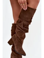 Dámské zateplené kozačky na podpatku s mačkanou holení Zazoo – hnědé, pravý semiš Dámské zateplené kozačky na podpatku s mačkanou holení Zazoo – hnědé, pravý semiš