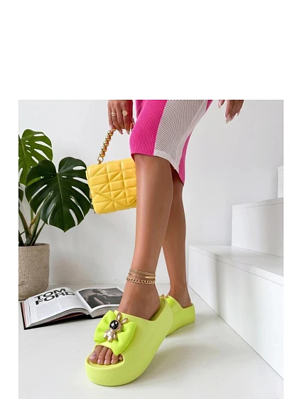 Klapky na platformě model 227250 Solea