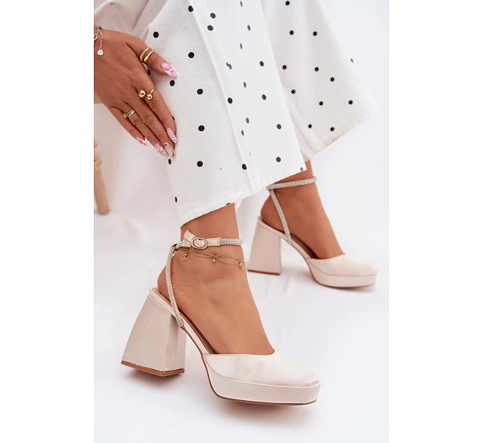 Dámské sandály na podpatku typu sloupek s páskem se šperky Zlaté Seraphina Dámské sandály na podpatku typu sloupek s páskem se šperky Zlaté Seraphina