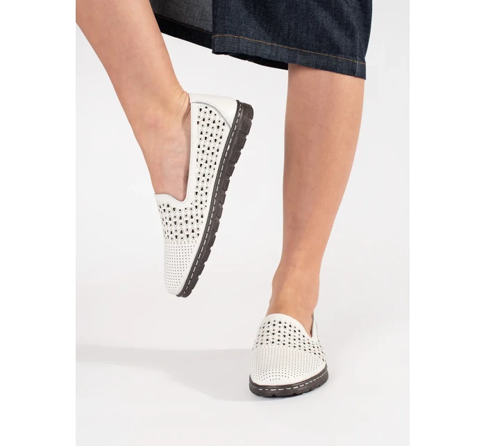 Krásné dámské  polobotky bílé bez podpatku