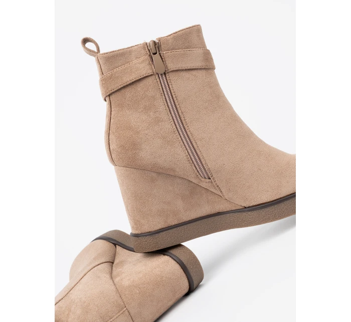 Luxusní hnědé kotníčkové boty dámské na klínku Luxusní hnědé kotníčkové boty dámské na klínku