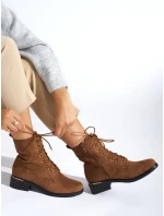 Exkluzívní hnědé kotníčkové boty dámské na širokém podpatku Exkluzívní hnědé kotníčkové boty dámské na širokém podpatku