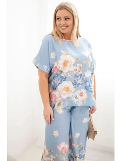 Dámský komplet Plus Size s halenkou a kalhotami s květinovým vzorem a širokými nohavicemi modrý