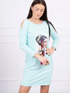 Šaty s grafikou a barevnou 3D mašlí model 18744098 - K-Fashion