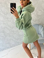 Zateplené šaty s obálkovým dnem tmavě mátové barvy