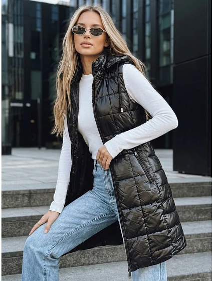 Dámská prošívaná vesta TY5257 s kapucí černá - FashionStreet Dámská prošívaná vesta TY5257 s kapucí černá - FashionStreet