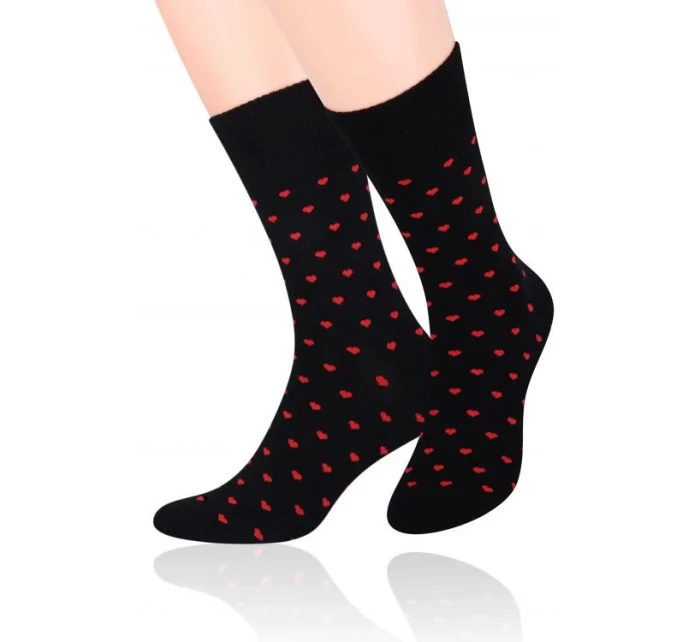 Vzorované pánské ponožky Steven art.136 Srdíčka