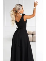 643-2 Elegantní večerní maxi šaty s rozparkem a růžemi - klasické černé 643-2 Elegantní večerní maxi šaty s rozparkem a růžemi - klasické černé