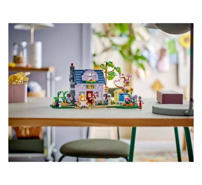 LEGO FRIENDS 42669 Včelařský dům a květinová zahrada