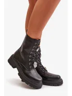 Dámské Workery Kotníkové Boty z Eko Kůže s Odznaky Černé Kristines Dámské Workery Kotníkové Boty z Eko Kůže s Odznaky Černé Kristines