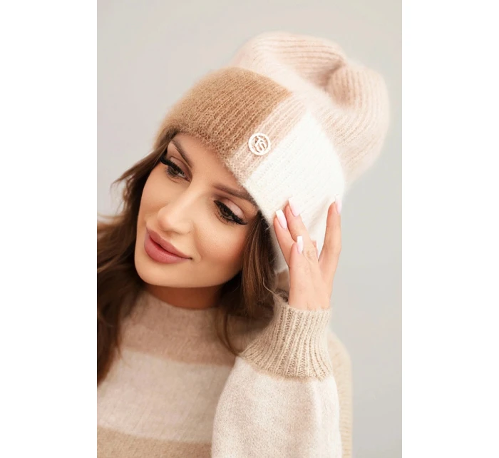 Dámská čepice barevná z viskózy s ozdobným knoflíkem pudrově růžová + camelová