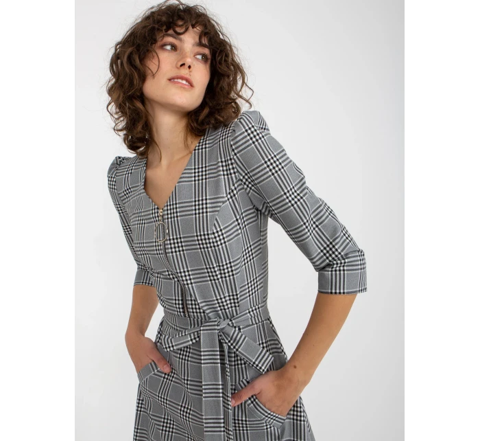 Sukienka LK SK model 21110905 biało czarny - FPrice