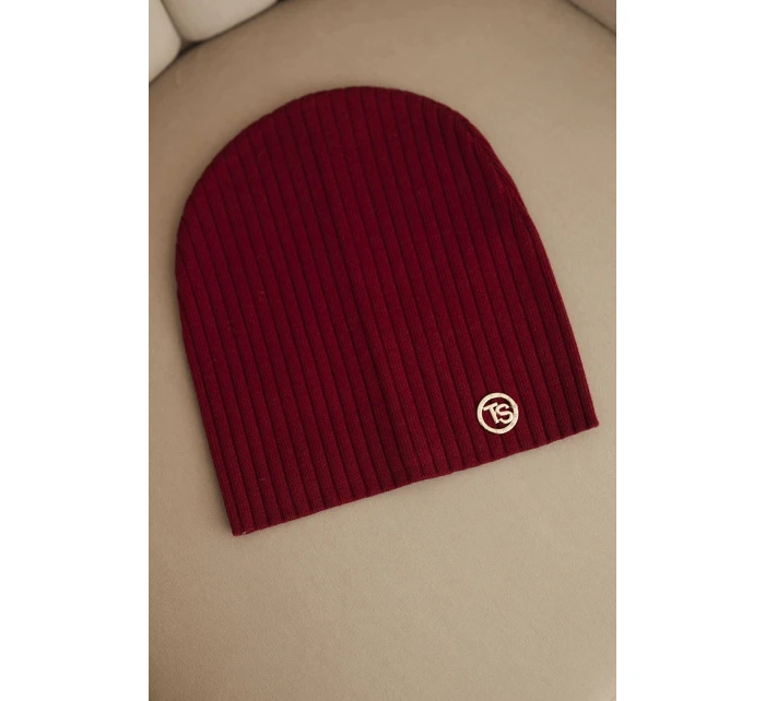 Dámská čepice s proužky a ozdobným knoflíkem s přídavkem vlny a modalu bordová Dámská čepice s proužky a ozdobným knoflíkem s přídavkem vlny a modalu bordová