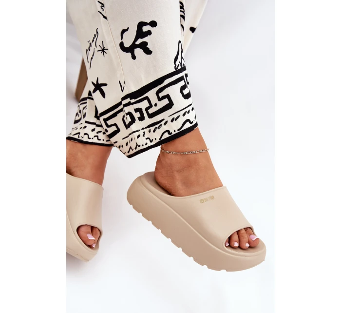Dámské Pěnové Pantofle Na Platformě Big Star model 21686451 Béžové - Big Star Shoes Dámské Pěnové Pantofle Na Platformě Big Star model 21686451 Béžové - Big Star Shoes