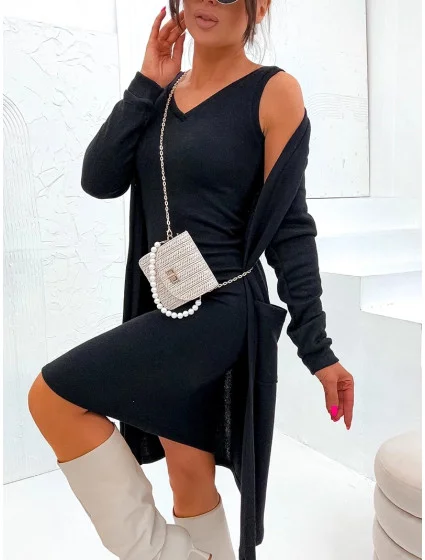 Černé dámské úpletové šaty s přes oblečení model 19670098 - Moon