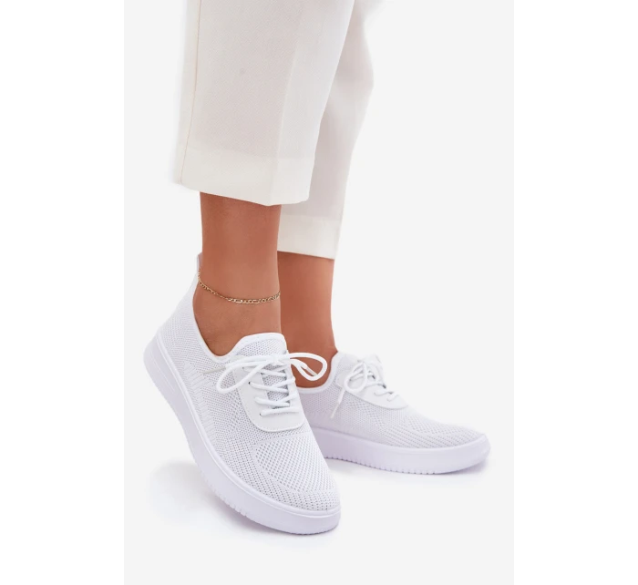 Dámské bílé textilní boty na platformě model 21702961 - Boto