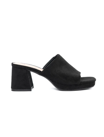 Zajímavé černé dámské  nazouváky na širokém podpatku