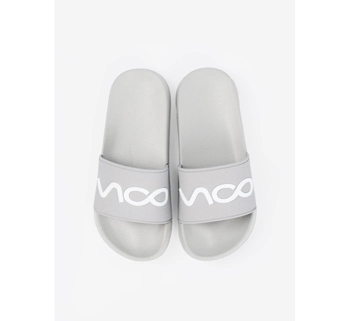 Praktické nazouváky dámské model 21203381 na plochém podpatku Praktické nazouváky dámské model 21203381 na plochém podpatku