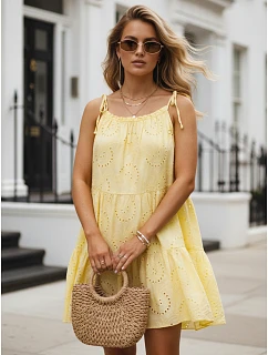 Letní dámské bavlněné šaty s prolamovaným vzorem v citronově žluté barvě FashionStreet EY2677