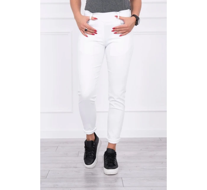 Kalhoty barevné džínové bílé