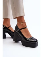 Dámské lakované polobotky na platformě a sloupku Big Star model 21653928 černé - Big Star Shoes