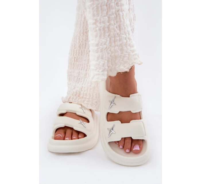 Dámské Pěnové Pantofle Na Platformě Ecru model 21700337 - Boto Dámské Pěnové Pantofle Na Platformě Ecru model 21700337 - Boto