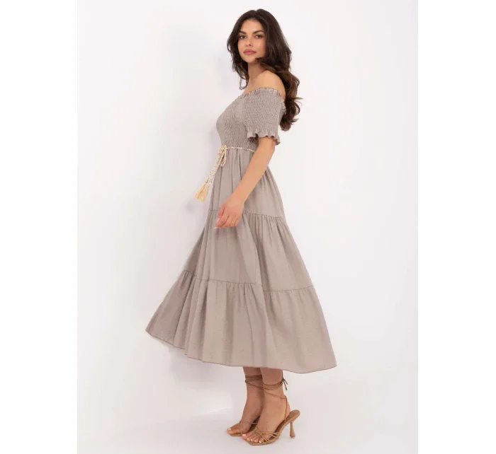 Sukienka MI SK model 21191073 ciemny bezowy - FPrice Sukienka MI SK model 21191073 ciemny bezowy - FPrice