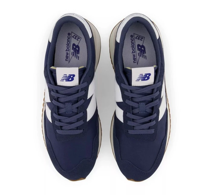 Boty M model 19737566 - New Balance