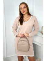 Šaty s kapsami a výstřihem do V béžový