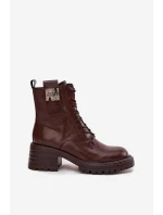 Dámské kožené workery na podpatku s ozdobným detailem Artiker – hnědé Dámské kožené workery na podpatku s ozdobným detailem Artiker – hnědé