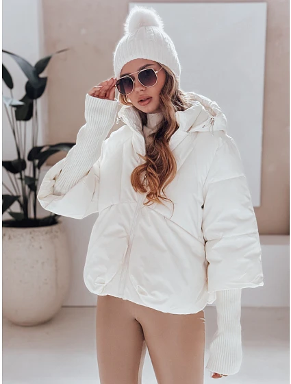 Dámská zimní bunda s kapucí TY5036 smetanová - FashionStreet Dámská zimní bunda s kapucí TY5036 smetanová - FashionStreet