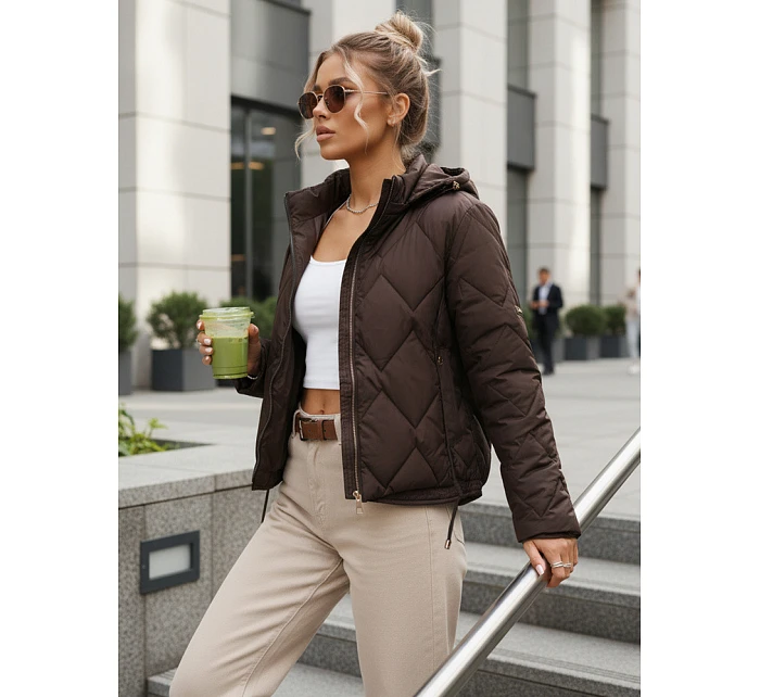 Kurtka damska przejściowa pikowana z kapturem brązowa model 22102043 - FashionStreet