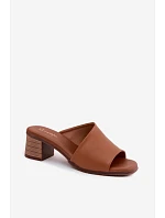 Klapky na podpatku model 227929 Step in style Klapky na podpatku model 227929 Step in style