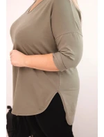 Dámská bavlněná blůza Plus Size s výstřihem do V a ohrnovacími rukávy khaki Dámská bavlněná blůza Plus Size s výstřihem do V a ohrnovacími rukávy khaki